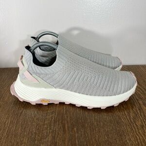 Merrell Embark Moc Slip On Sneaker Women’s Size 8 Lt Grey/Rose